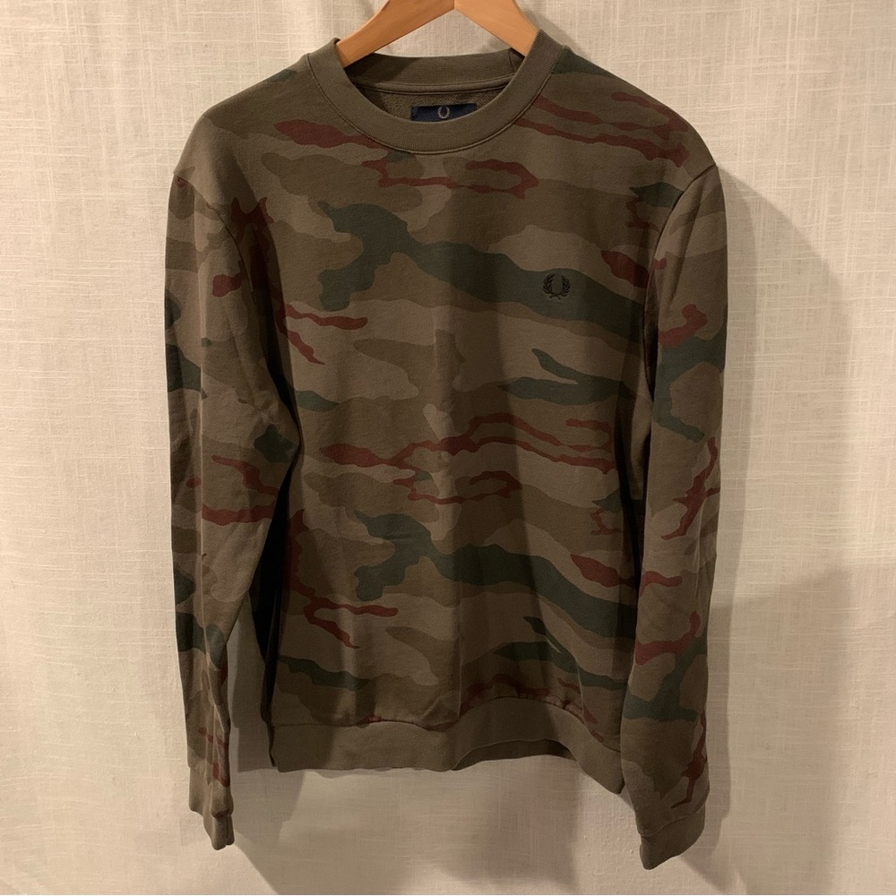 Arktis camo sweater small